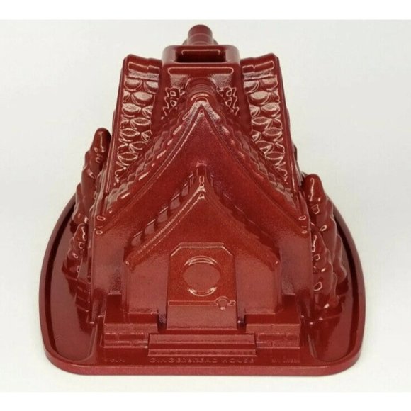 Nordic Ware Holiday Red Cast Aluminum Gingerbread House Bundt Cake Pan - Picture 2 of 8